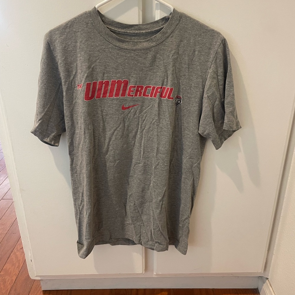 UNMerciful Lobos small gray Tshirt nike